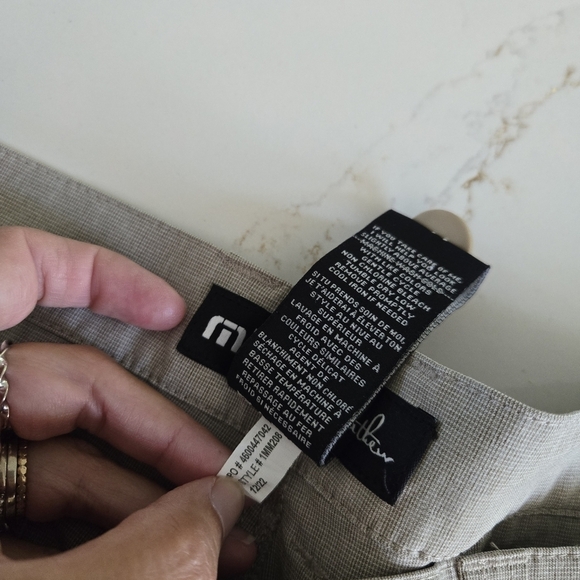 Travis Mathew Beck Shorts Khaki Casual Golf Travel Athletic Tan Beige Size 34 - Picture 5 of 8